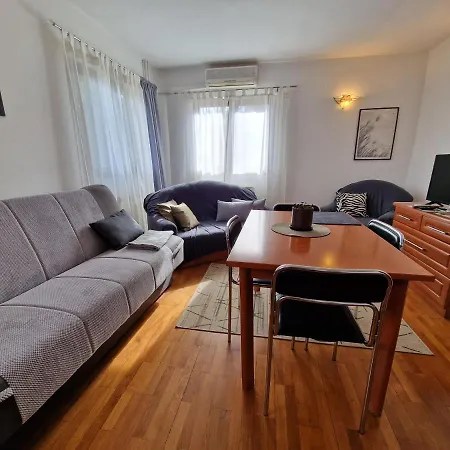 Katarina - New Renovated Apartment *